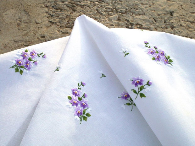 Broderie 66