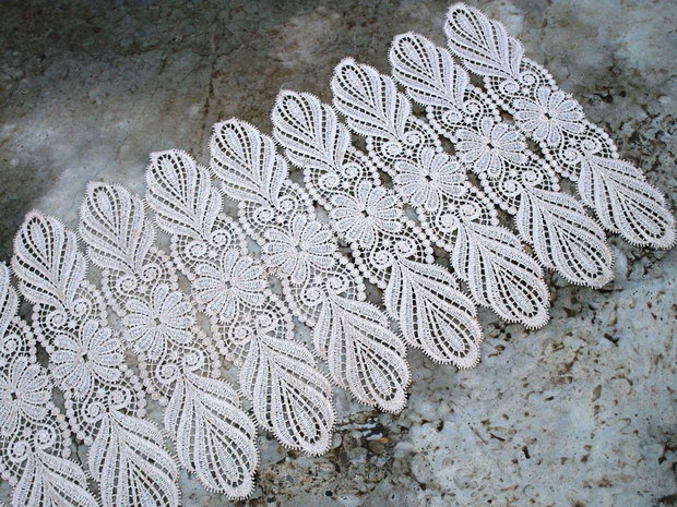 Dantela 104