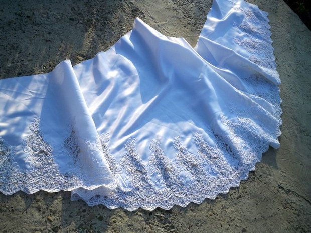 Dantela 106