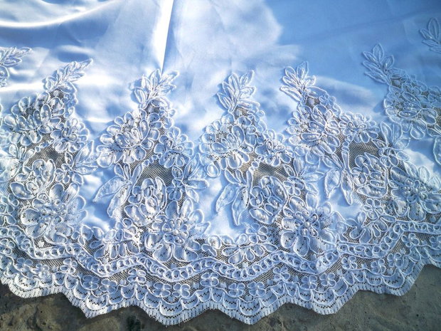 Dantela 106
