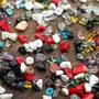 Lot 300 buc chips  coral, cuart, ametist, obsidian, howlite, fluorit, prehnit, sticla, turcoaz, tiger eye, agat
