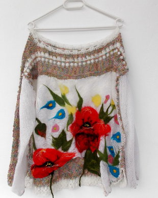 Bluza crosetata cu flori impaslite pe plasa mohair - Maci si ...vara - VANDUT