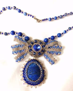 Colier cu lapis lazuli