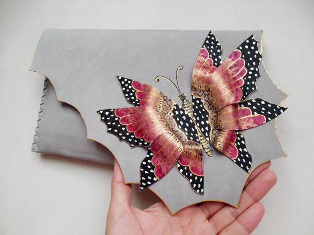 poseta plic handmade unicat din piele - Fall Butterfly