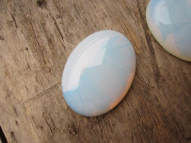 Cabochon opalit, 40x30 mm