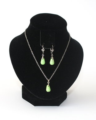Set finut howlite