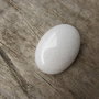 Cabochon jad alb, 25x18 mm REZERVAT