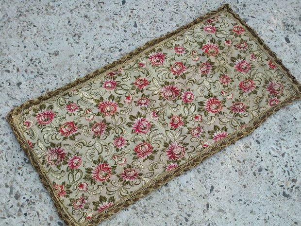 Accesoriu stil vintage