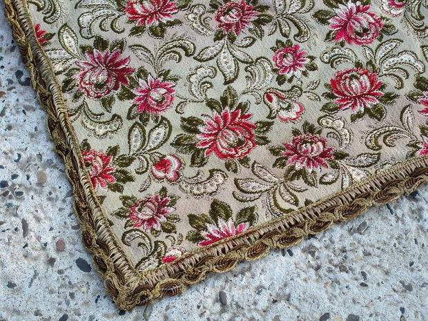 Accesoriu stil vintage