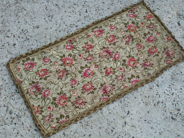 Accesoriu stil vintage