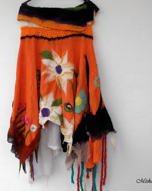Fusta Boho chic cu aplicatii impaslite si crosetate