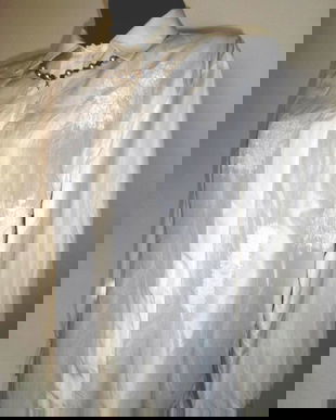 Matase naturala culoarea untului,brodata