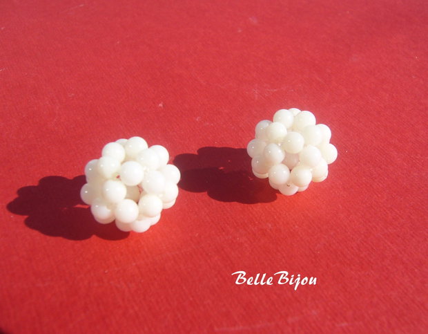 Sfera tesuta din margele de agate albe aprox 15 mm