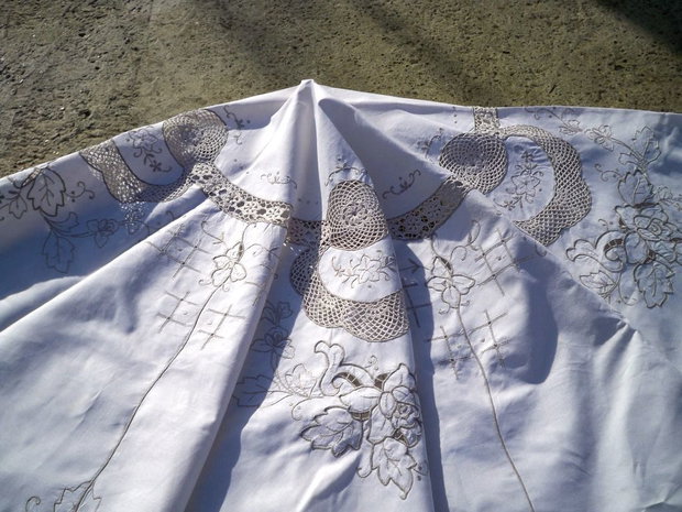 Broderie crem