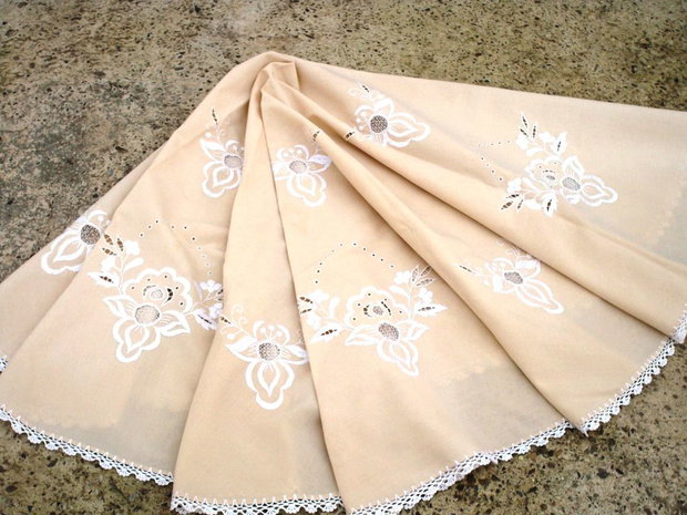 Broderie 1-18