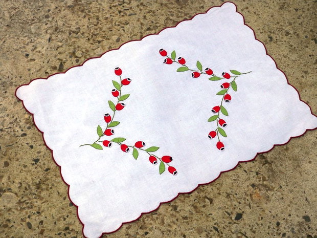 Broderie macese