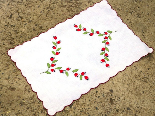 Broderie macese