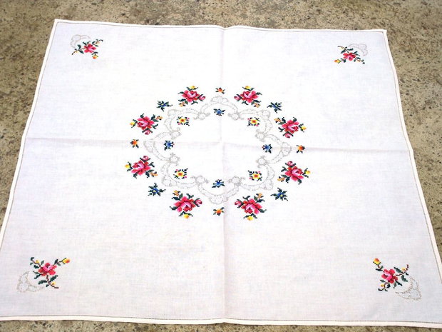 Broderie cu flori 2
