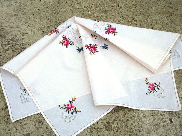 Broderie cu flori 2