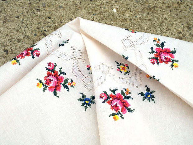 Broderie cu flori 2