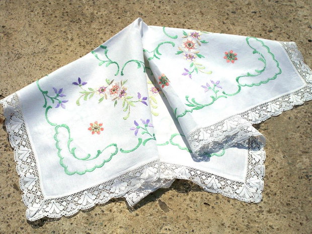 Broderie 1-23