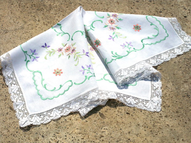 Broderie 1-23