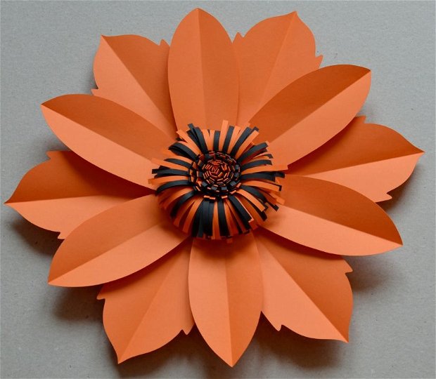 Floare portocalie plata