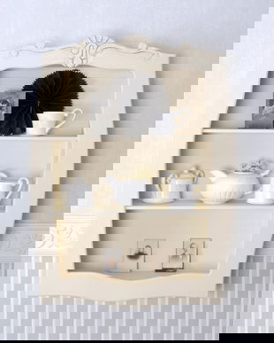 BUFET DE PERETE DIN LEMN MASIV ALB CU BEJ