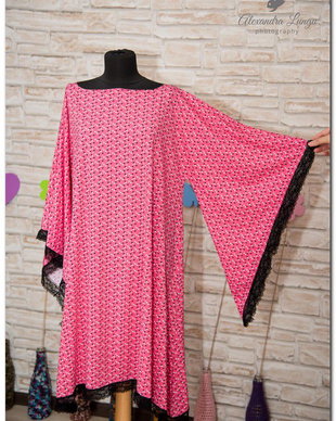 rochie cu maneci evazate