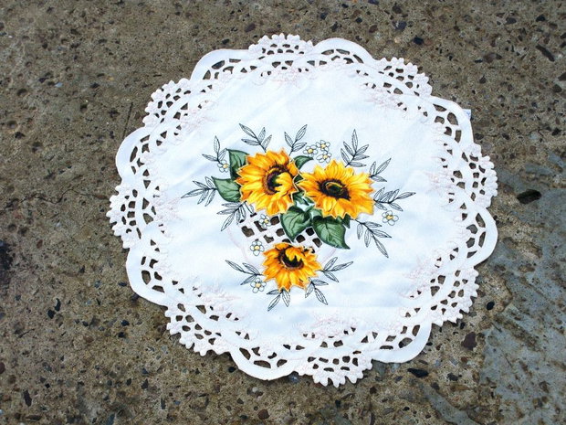 Broderie floarea-soarelui 1