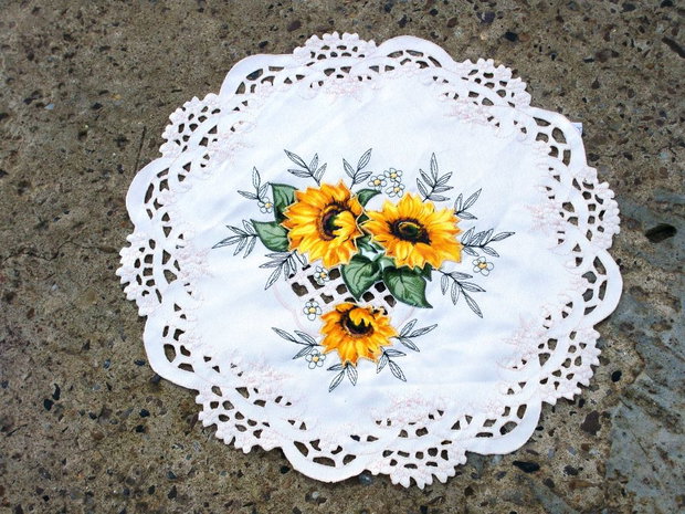 Broderie floarea-soarelui 1