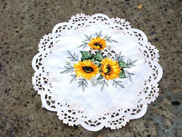 Broderie floarea-soarelui 1