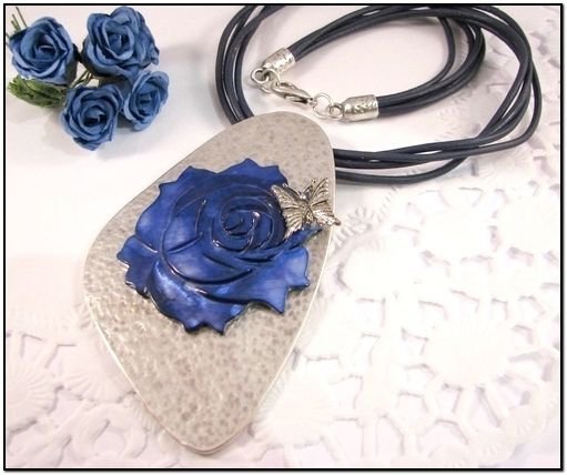 Trandafirul albastru # F2004