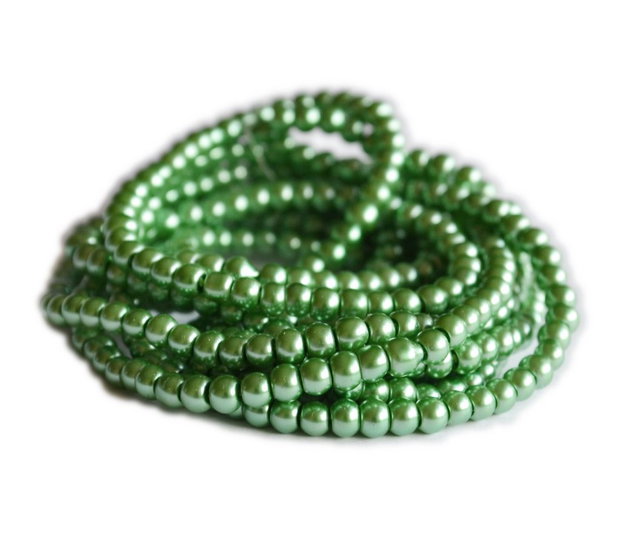 10b perle sticla verde, 4mm (GSLAK 117)