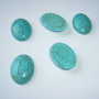Cabochon oval din turcoaz reconstituit aprox 6x18x25 mm