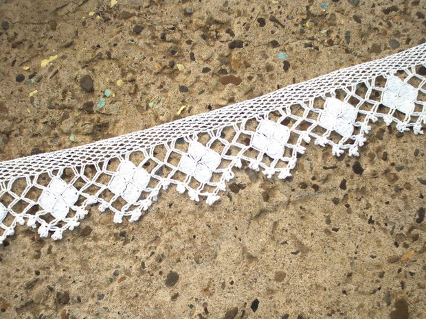 Dantela 152