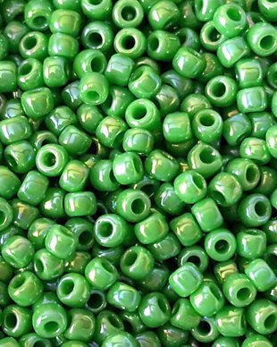 Margele TOHO, 11/0, Opaque-Rainbow Mint Green - 20 grame