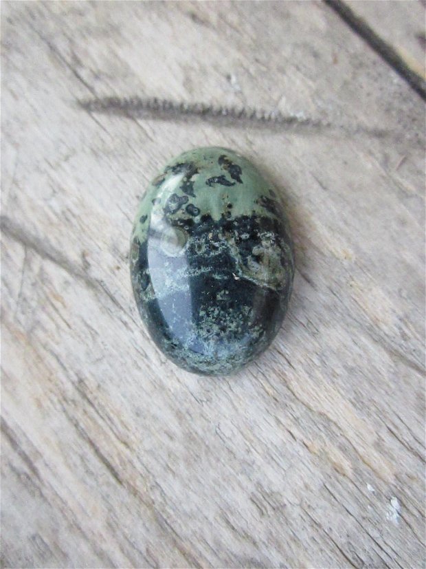 Cabochon jasp green stone, 25x18 mm