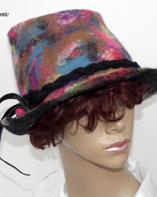 Palarie impaslita multicolora, vanatoreasca, unisex