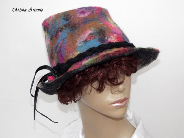 Palarie impaslita multicolora, vanatoreasca, unisex
