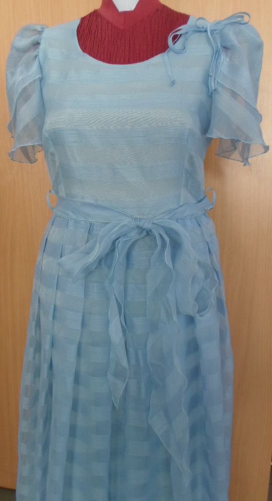 rochie organtza bleu cu dungi