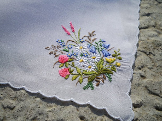 Broderie 1-35
