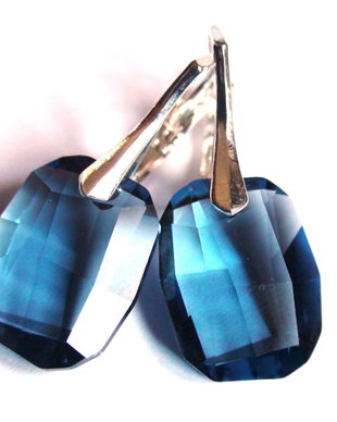 Cercei din Cristale Swarovski graphic pendant  CE156.7 - Cercei mari albastru denim, cercei eleganti albastri