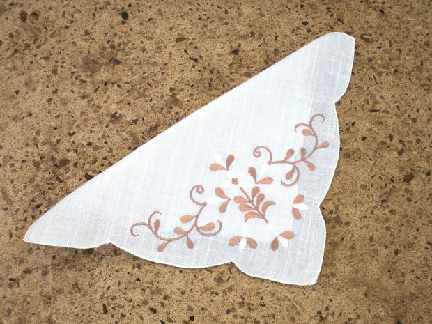Broderie 1-49