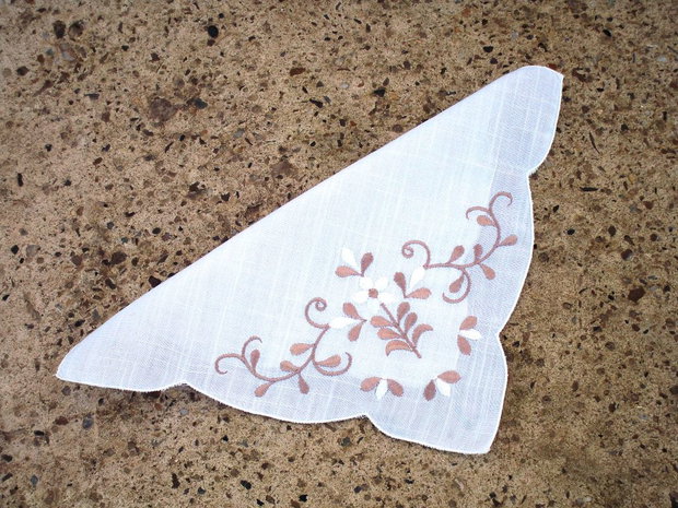 Broderie 1-49