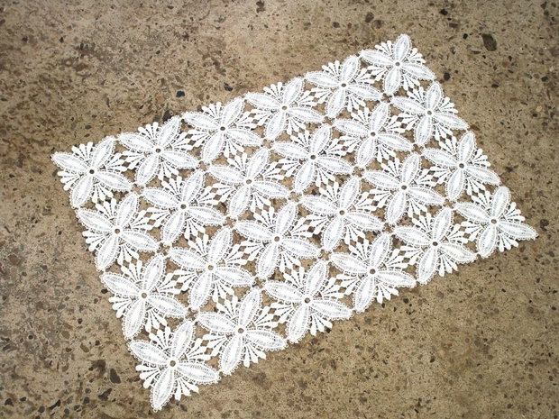 Dantela 208