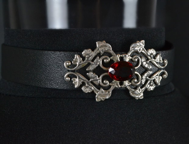 Choker piele cu element decorativ placat cu argint ''Ruby''