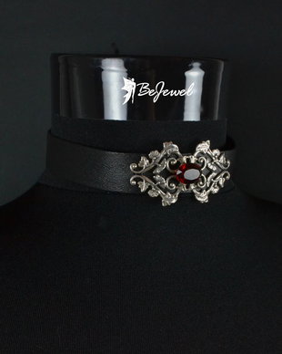 Choker piele cu element decorativ placat cu argint ''Ruby''