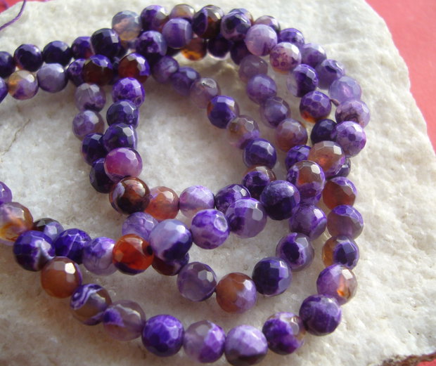 Agate mov  degrade fatetate aprox 6 mm