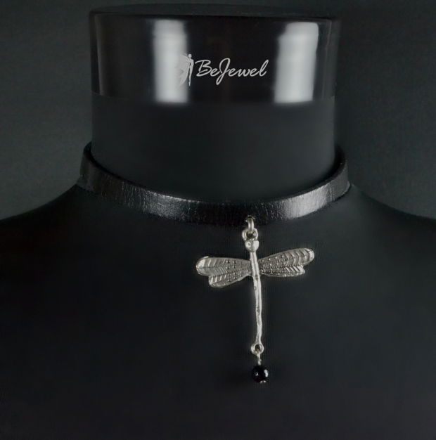 Choker din piele si zamak placat cu argint ''Dragonfly''